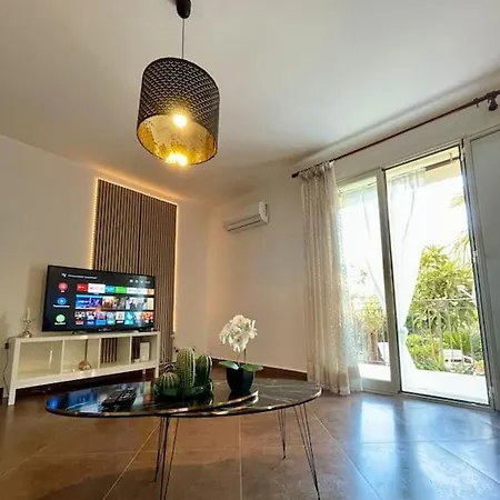 Loriano Apartment *